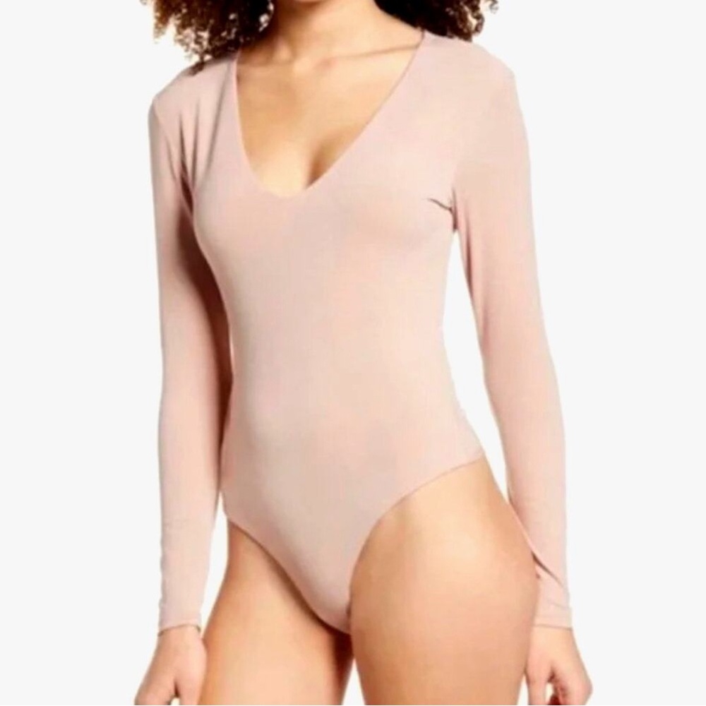 Leith Deep V Women's Long Sleeve Bodysuit - Cream